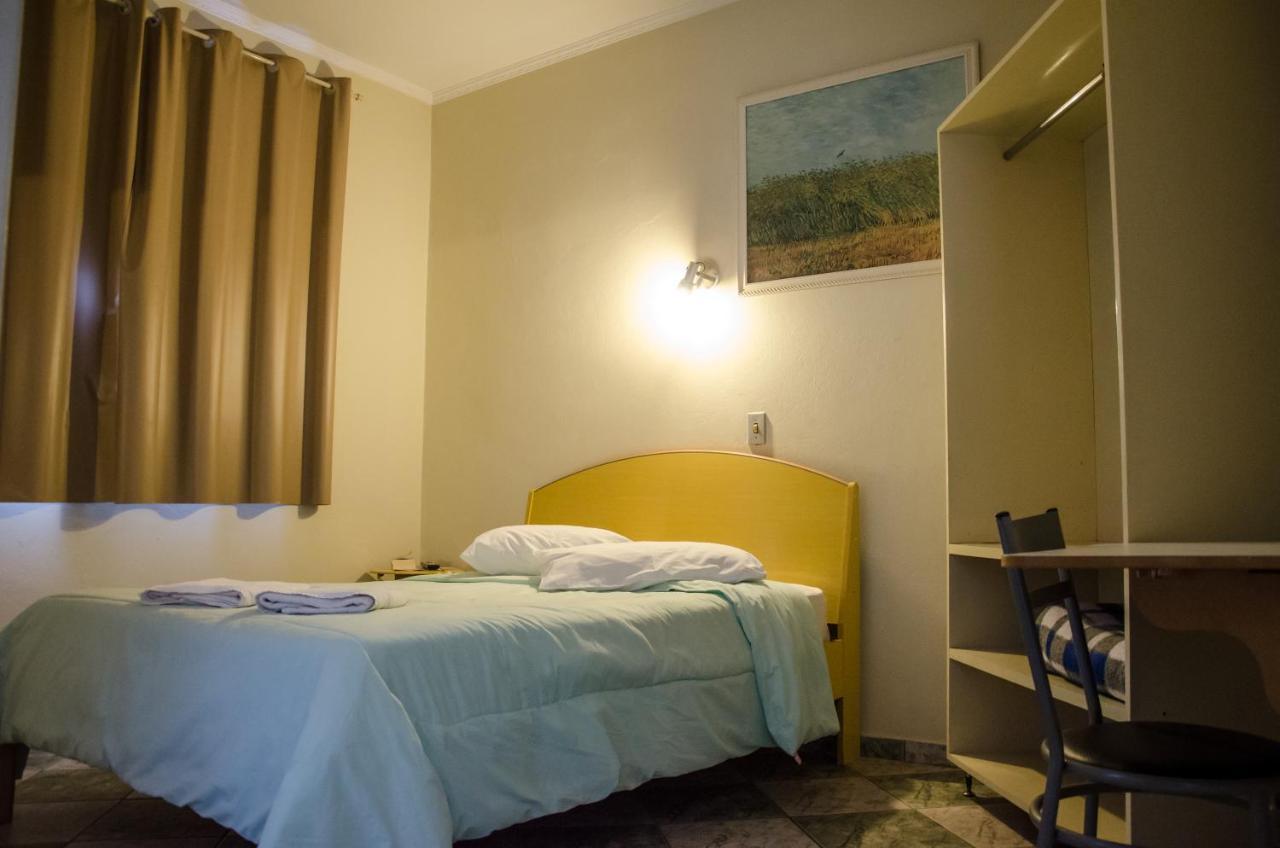 Hotel Pousada Do Leao Lencois Paulista Exterior photo